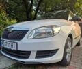 Белый Шкода Фабия, объемом двигателя 1.2 л и пробегом 140 тыс. км за 5900 $, фото 1 на Automoto.ua