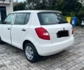 Белый Шкода Фабия, объемом двигателя 1.4 л и пробегом 250 тыс. км за 2200 $, фото 2 на Automoto.ua