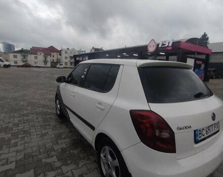 Белый Шкода Фабия, объемом двигателя 1.4 л и пробегом 359 тыс. км за 5600 $, фото 12 на Automoto.ua