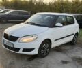 Белый Шкода Фабия, объемом двигателя 1.4 л и пробегом 250 тыс. км за 3005 $, фото 1 на Automoto.ua