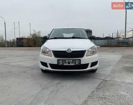 Белый Шкода Фабия, объемом двигателя 1.39 л и пробегом 230 тыс. км за 3698 $, фото 22 на Automoto.ua