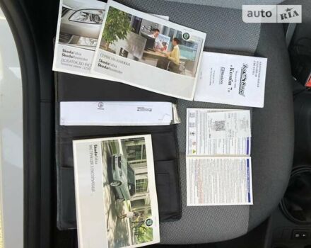 Белый Шкода Фабия, объемом двигателя 1.2 л и пробегом 25 тыс. км за 6200 $, фото 20 на Automoto.ua