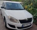 Белый Шкода Фабия, объемом двигателя 1.2 л и пробегом 170 тыс. км за 3800 $, фото 1 на Automoto.ua