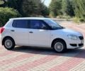 Белый Шкода Фабия, объемом двигателя 1.2 л и пробегом 172 тыс. км за 4500 $, фото 3 на Automoto.ua
