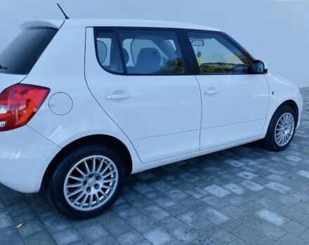 Білий Шкода Фабія, об'ємом двигуна 1.6 л та пробігом 170 тис. км за 6300 $, фото 1 на Automoto.ua