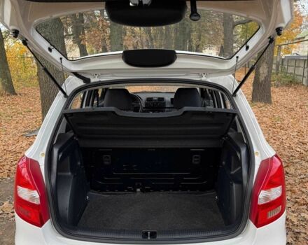 Белый Шкода Фабия, объемом двигателя 1.4 л и пробегом 283 тыс. км за 4700 $, фото 9 на Automoto.ua