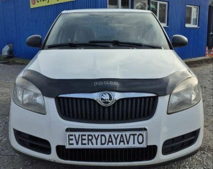 Білий Шкода Фабія, об'ємом двигуна 0 л та пробігом 240 тис. км за 3999 $, фото 4 на Automoto.ua