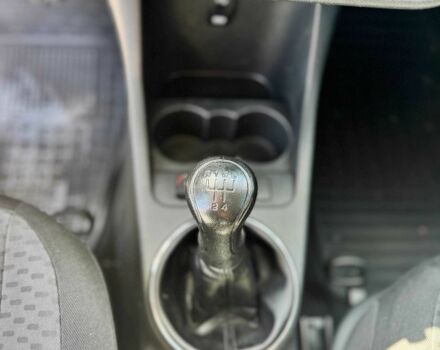 Белый Шкода Фабия, объемом двигателя 1.4 л и пробегом 190 тыс. км за 4950 $, фото 7 на Automoto.ua