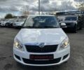 Шкода Фабия 2011 в Буче на Automoto.ua Белый Шкода Фабия, объемом двигателя 1.2 л и пробегом 156 тыс. км за 6300 $, фото 1 на Automoto.ua