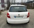 Белый Шкода Фабия, объемом двигателя 1.2 л и пробегом 388 тыс. км за 3400 $, фото 2 на Automoto.ua