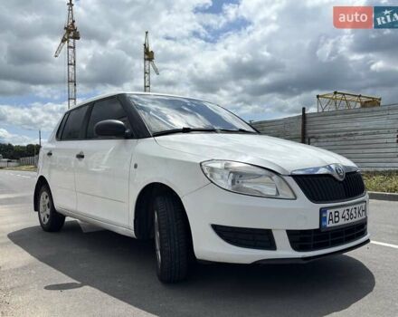 Шкода Фабия 2011 в Виннице на Automoto.ua Белый Шкода Фабия, объемом двигателя 1.2 л и пробегом 230 тыс. км за 4800 $, фото 7 на Automoto.ua