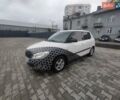 Белый Шкода Фабия, объемом двигателя 1.4 л и пробегом 359 тыс. км за 5600 $, фото 1 на Automoto.ua