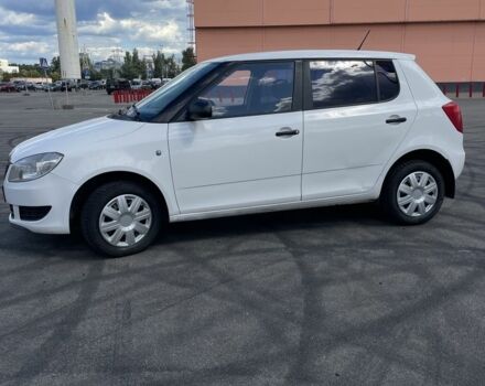 Білий Шкода Фабія, об'ємом двигуна 1.4 л та пробігом 242 тис. км за 3850 $, фото 4 на Automoto.ua