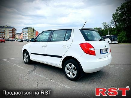 Білий Шкода Фабія, об'ємом двигуна 1.2 л та пробігом 287 тис. км за 4900 $, фото 5 на Automoto.ua