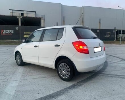 Белый Шкода Фабия, объемом двигателя 1.4 л и пробегом 229 тыс. км за 3799 $, фото 7 на Automoto.ua