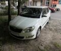 Белый Шкода Фабия, объемом двигателя 1.6 л и пробегом 200 тыс. км за 4181 $, фото 1 на Automoto.ua