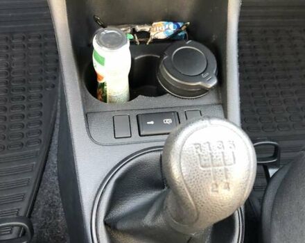 Белый Шкода Фабия, объемом двигателя 1.2 л и пробегом 25 тыс. км за 6200 $, фото 11 на Automoto.ua