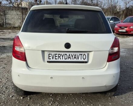 Білий Шкода Фабія, об'ємом двигуна 0 л та пробігом 240 тис. км за 3999 $, фото 2 на Automoto.ua