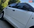 Белый Шкода Фабия, объемом двигателя 1.6 л и пробегом 207 тыс. км за 5590 $, фото 6 на Automoto.ua