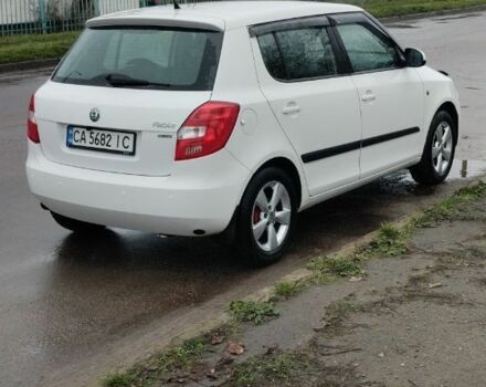 Білий Шкода Фабія, об'ємом двигуна 1.4 л та пробігом 200 тис. км за 5500 $, фото 4 на Automoto.ua