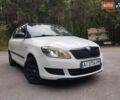 Белый Шкода Фабия, объемом двигателя 1.2 л и пробегом 285 тыс. км за 4700 $, фото 1 на Automoto.ua