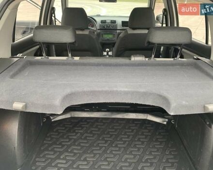 Белый Шкода Фабия, объемом двигателя 1.39 л и пробегом 230 тыс. км за 3698 $, фото 58 на Automoto.ua