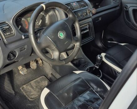 Білий Шкода Фабія, об'ємом двигуна 0 л та пробігом 240 тис. км за 3999 $, фото 8 на Automoto.ua