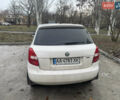 Шкода Фабия 2011 в Краматорске на Automoto.ua Белый Шкода Фабия, объемом двигателя 1.39 л и пробегом 221 тыс. км за 4800 $, фото 2 на Automoto.ua