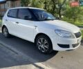 Белый Шкода Фабия, объемом двигателя 1.2 л и пробегом 112 тыс. км за 6400 $, фото 7 на Automoto.ua