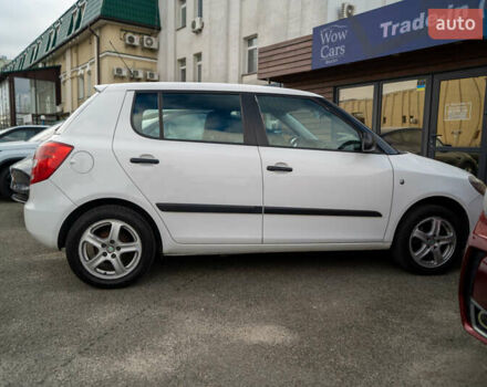 Білий Шкода Фабія, об'ємом двигуна 1.39 л та пробігом 286 тис. км за 4500 $, фото 12 на Automoto.ua