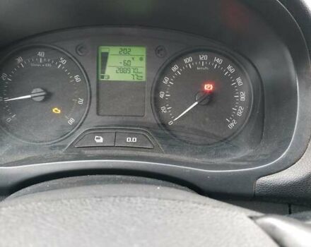 Белый Шкода Фабия, объемом двигателя 1.2 л и пробегом 288 тыс. км за 3400 $, фото 15 на Automoto.ua