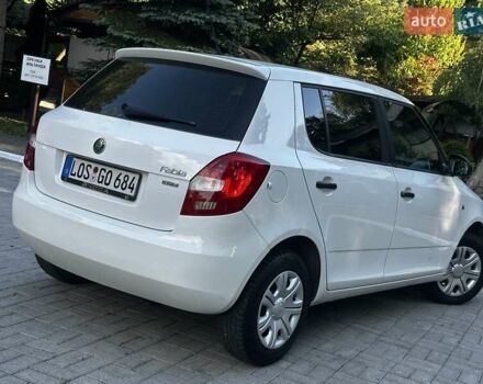 Белый Шкода Фабия, объемом двигателя 1.6 л и пробегом 207 тыс. км за 5590 $, фото 39 на Automoto.ua