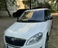 Белый Шкода Фабия, объемом двигателя 1.2 л и пробегом 135 тыс. км за 5000 $, фото 1 на Automoto.ua