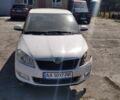 Білий Шкода Фабія, об'ємом двигуна 1.2 л та пробігом 263 тис. км за 3200 $, фото 5 на Automoto.ua