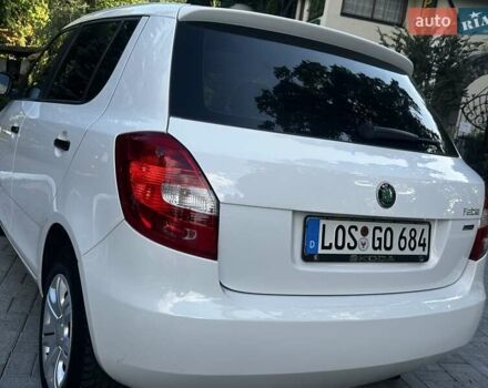 Белый Шкода Фабия, объемом двигателя 1.6 л и пробегом 207 тыс. км за 5590 $, фото 26 на Automoto.ua
