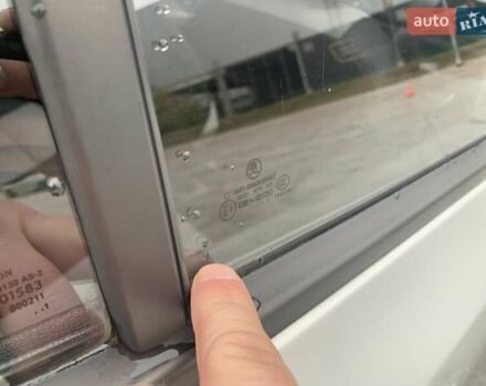 Белый Шкода Фабия, объемом двигателя 1.39 л и пробегом 230 тыс. км за 3698 $, фото 50 на Automoto.ua