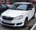 Белый Шкода Фабия, объемом двигателя 1.4 л и пробегом 337 тыс. км за 5300 $, фото 1 на Automoto.ua