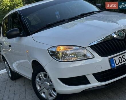 Белый Шкода Фабия, объемом двигателя 1.6 л и пробегом 207 тыс. км за 5590 $, фото 14 на Automoto.ua