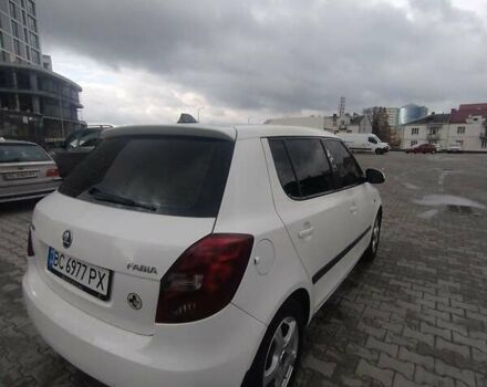 Белый Шкода Фабия, объемом двигателя 1.4 л и пробегом 359 тыс. км за 5600 $, фото 13 на Automoto.ua
