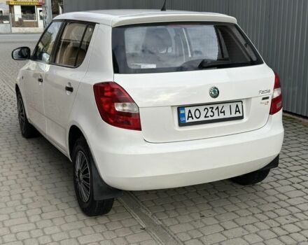 Білий Шкода Фабія, об'ємом двигуна 1.2 л та пробігом 260 тис. км за 4200 $, фото 5 на Automoto.ua