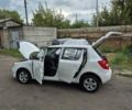 Белый Шкода Фабия, объемом двигателя 1.6 л и пробегом 218 тыс. км за 7000 $, фото 5 на Automoto.ua