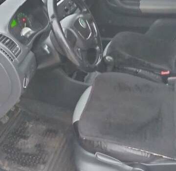 Белый Шкода Фабия, объемом двигателя 1.6 л и пробегом 274 тыс. км за 5500 $, фото 7 на Automoto.ua