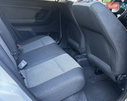 Белый Шкода Фабия, объемом двигателя 1.6 л и пробегом 207 тыс. км за 5590 $, фото 70 на Automoto.ua