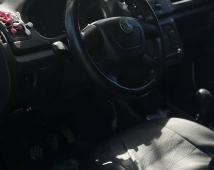 Білий Шкода Фабія, об'ємом двигуна 1.2 л та пробігом 200 тис. км за 5600 $, фото 7 на Automoto.ua