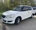Белый Шкода Фабия, объемом двигателя 1.4 л и пробегом 215 тыс. км за 4200 $, фото 1 на Automoto.ua