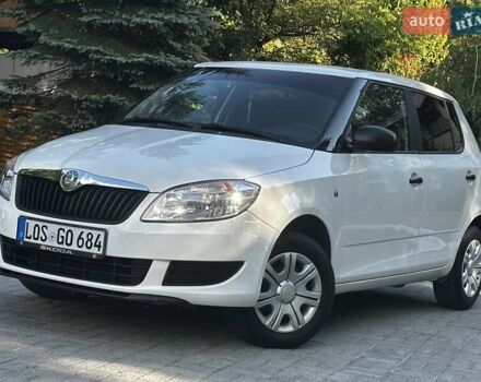 Белый Шкода Фабия, объемом двигателя 1.6 л и пробегом 207 тыс. км за 5590 $, фото 27 на Automoto.ua