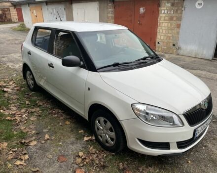 Белый Шкода Фабия, объемом двигателя 1.2 л и пробегом 240 тыс. км за 5000 $, фото 5 на Automoto.ua