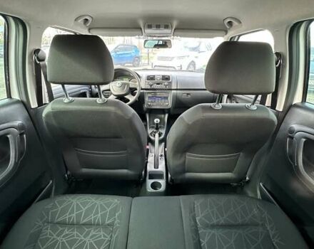 Шкода Фабия 2011 в Буче на Automoto.ua Белый Шкода Фабия, объемом двигателя 1.2 л и пробегом 156 тыс. км за 6300 $, фото 15 на Automoto.ua