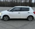 Белый Шкода Фабия, объемом двигателя 1.2 л и пробегом 175 тыс. км за 4300 $, фото 3 на Automoto.ua