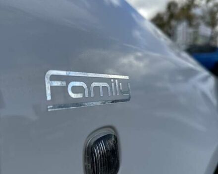 Шкода Фабия 2011 в Буче на Automoto.ua Белый Шкода Фабия, объемом двигателя 1.2 л и пробегом 156 тыс. км за 6300 $, фото 6 на Automoto.ua